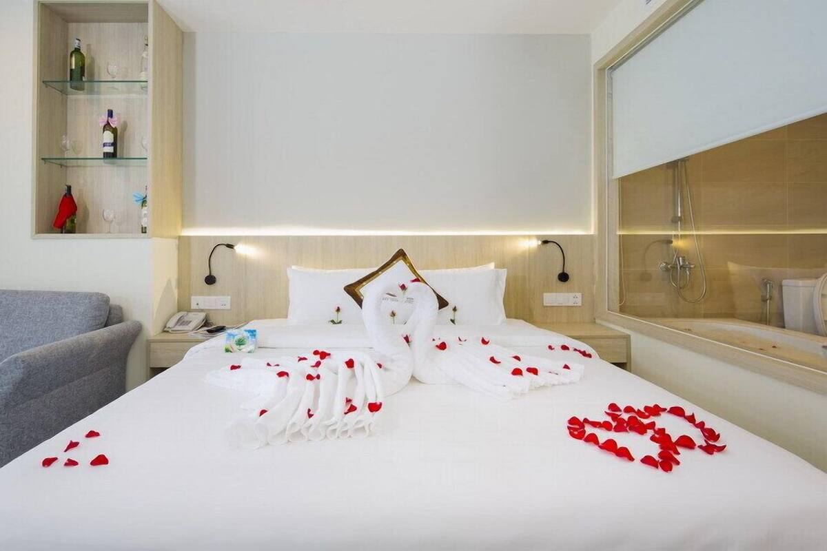 ห้องเอ็กเซ็กคิวทีฟดับเบิลหรือทวิน | มินิบาร์, ตู้นิรภัยในห้องพัก, โต๊ะทำงาน, ผ้าม่านกันแสง