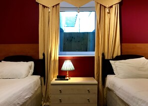 Kamar Twin, kamar mandi umum | Wi-Fi gratis dan seprai linen