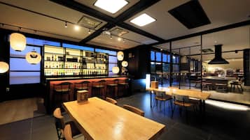 酒吧(店内)