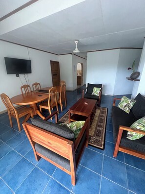 Apartment, 1 Bedroom | Living area