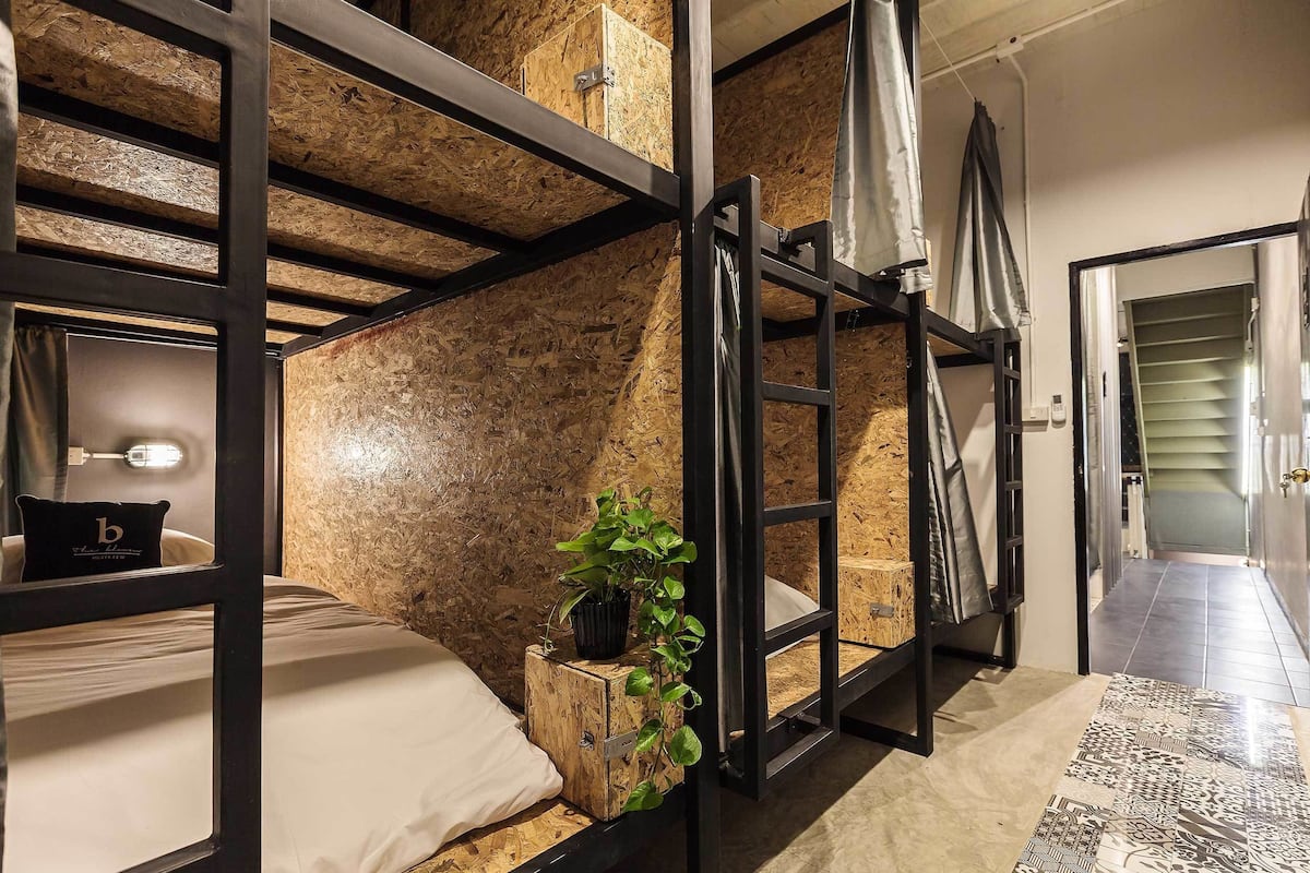 The Bloom 201 (6-Bed Mixed Dorm) | Free WiFi