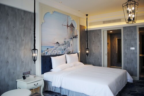 Huaqing Aegean Inter Hot Spring Resort