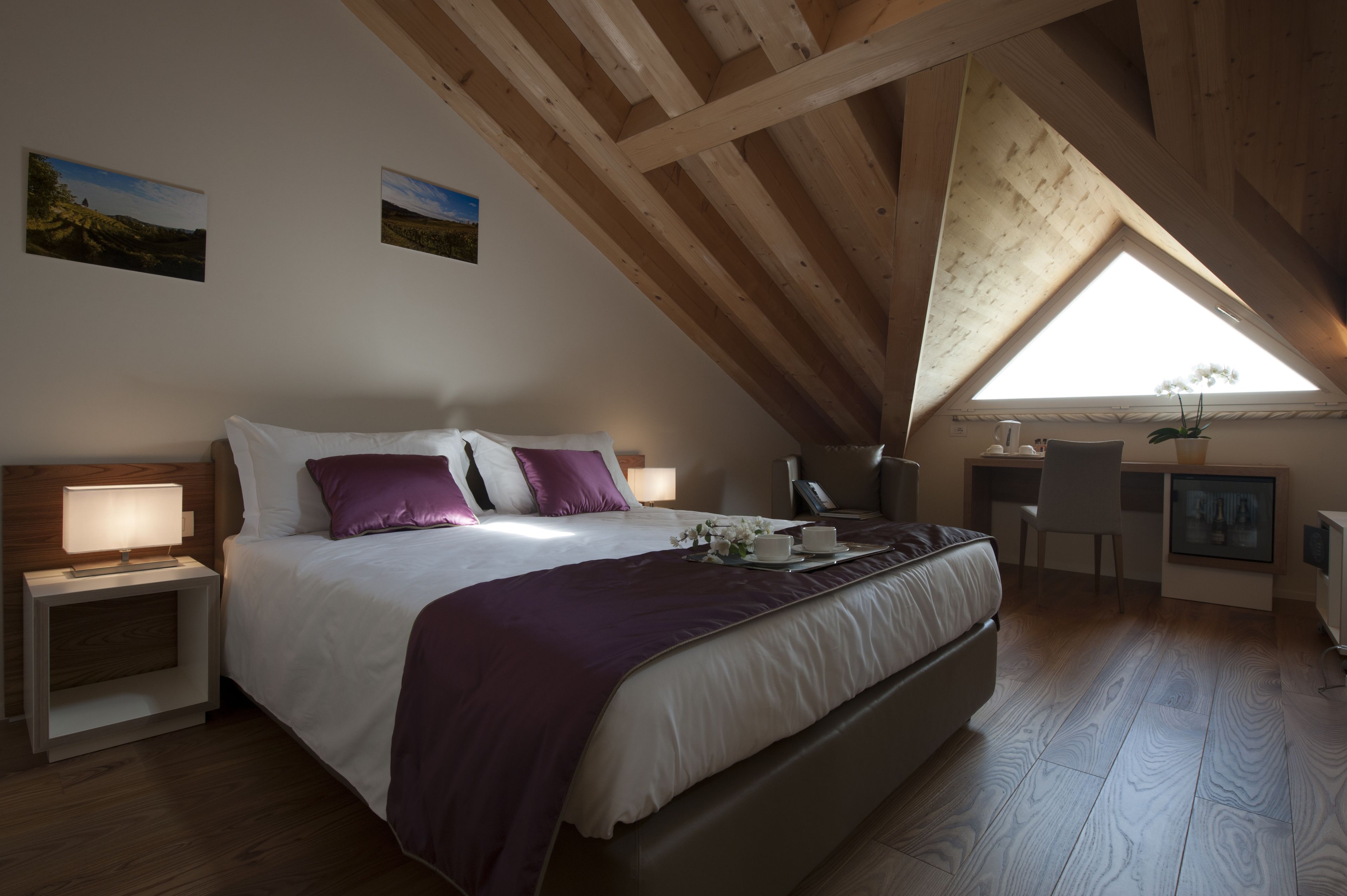 panoramic room, valley view | 1 bedroom, minibar, in-room safe, desk