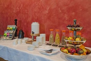 Desayuno buffet incluido todos los días 