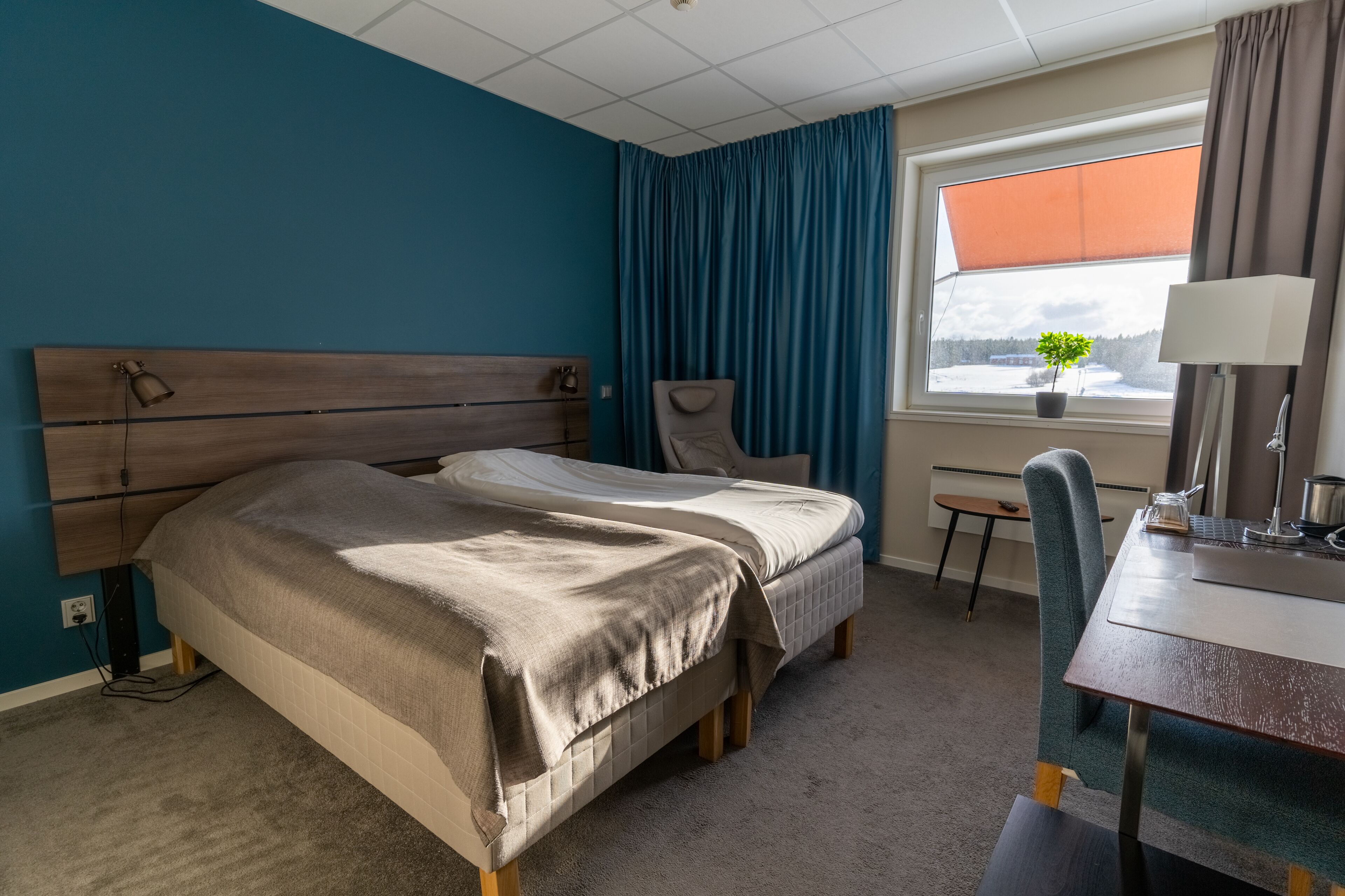 superior double room | 1 bedroom, blackout curtains, soundproofing, iron/ironing board