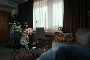 Royal tweepersoonskamer | Verduisterende gordijnen, geluiddichte muren