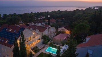 Fasade – kveld/natt