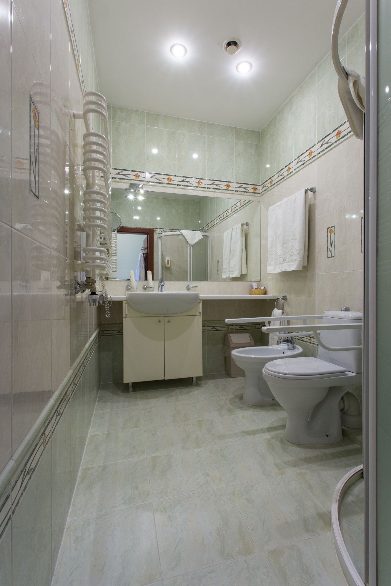 double or twin room | bathroom | free toiletries, hair dryer, bathrobes, slippers