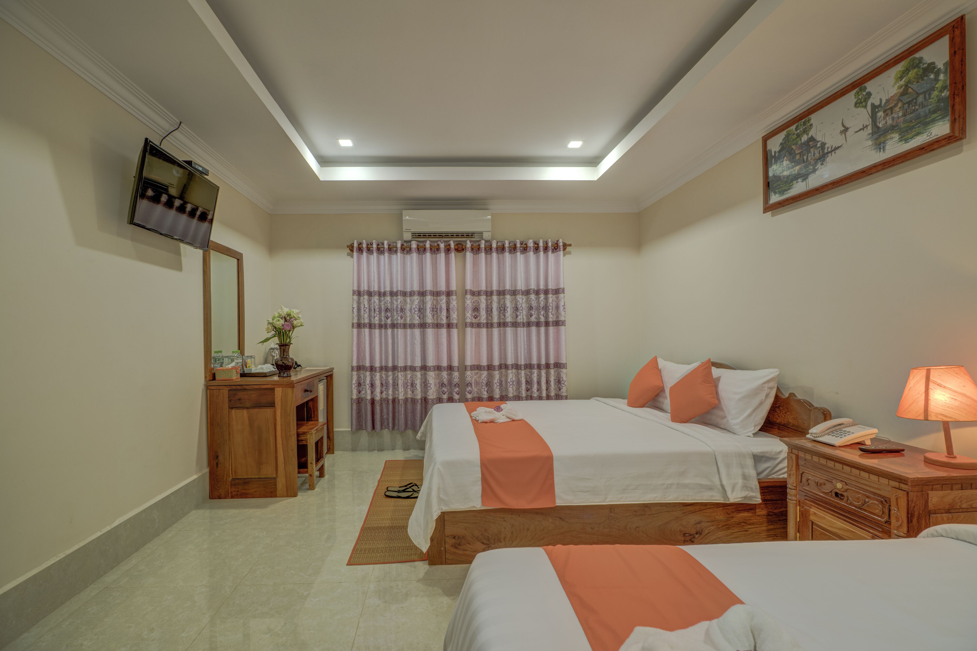 minibar, in-room safe, desk, blackout curtains