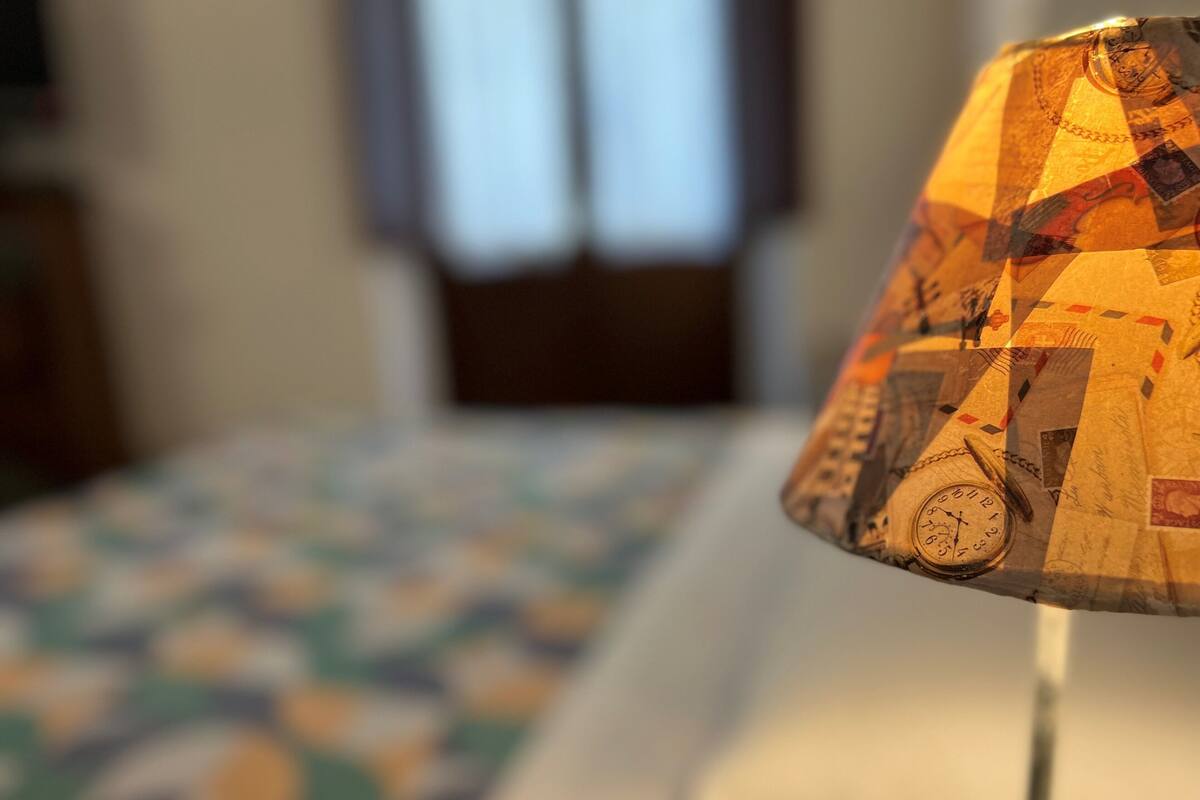 Romantic Double Room, Ensuite | Desk, iron/ironing board, free WiFi, bed sheets