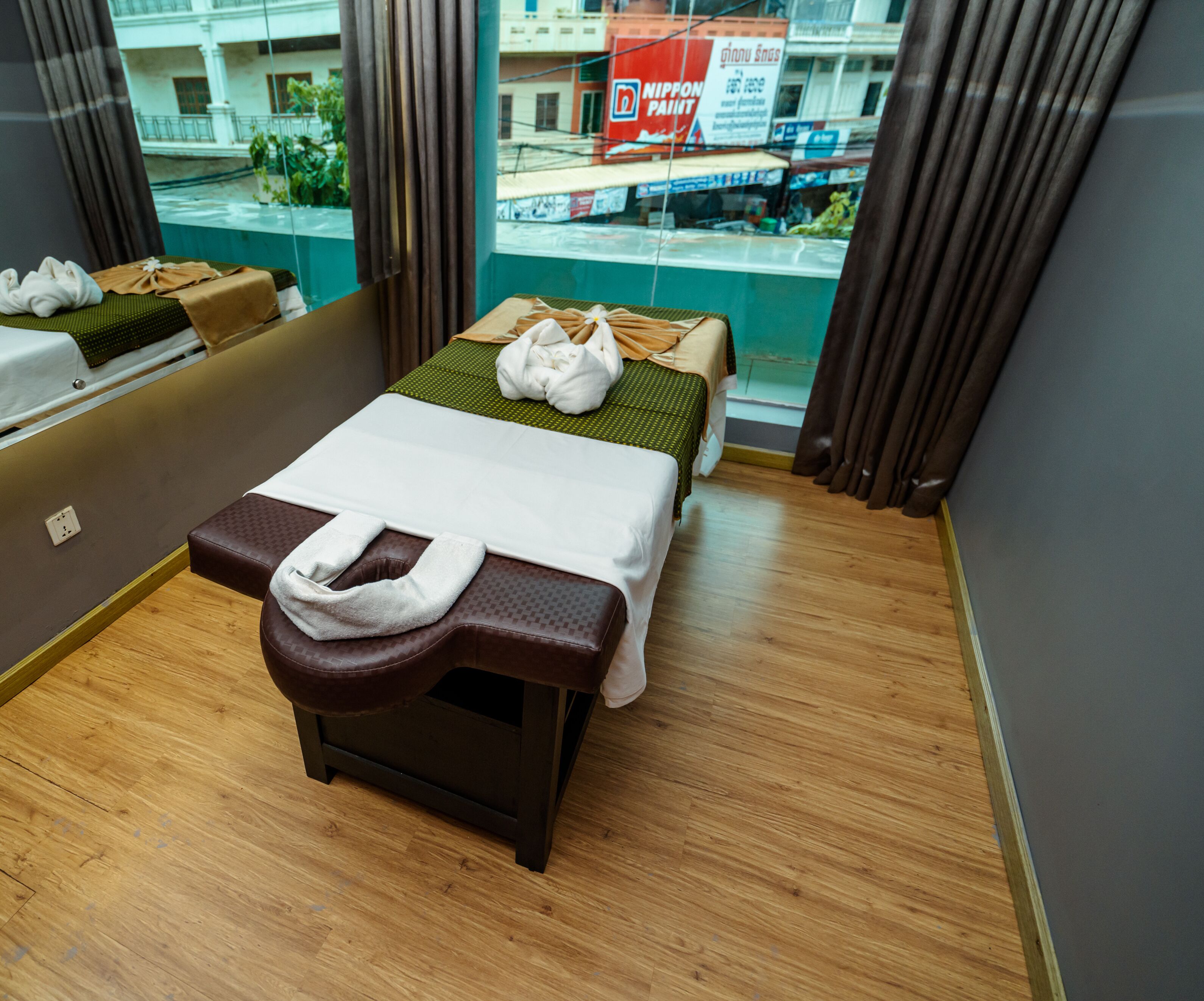 Espace de soins pour les couples, sauna, bain à remous, hammam