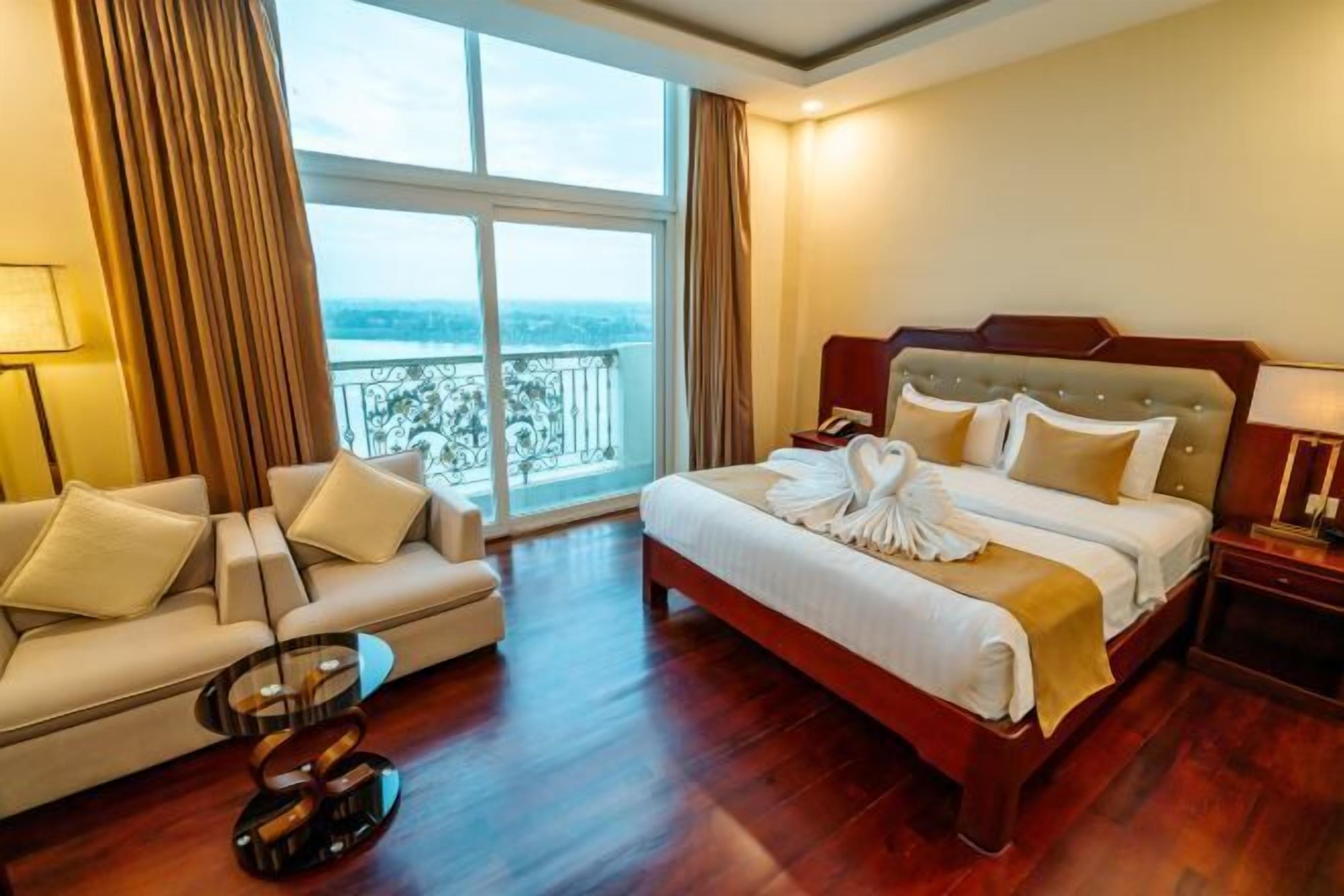 Minibar, in-room safe, desk, blackout drapes