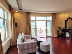 Mekong Twin Room, Balcony, River View | Minibar, in-room safe, desk, blackout drapes - LBN Asian Hotel (Kampong Cham)