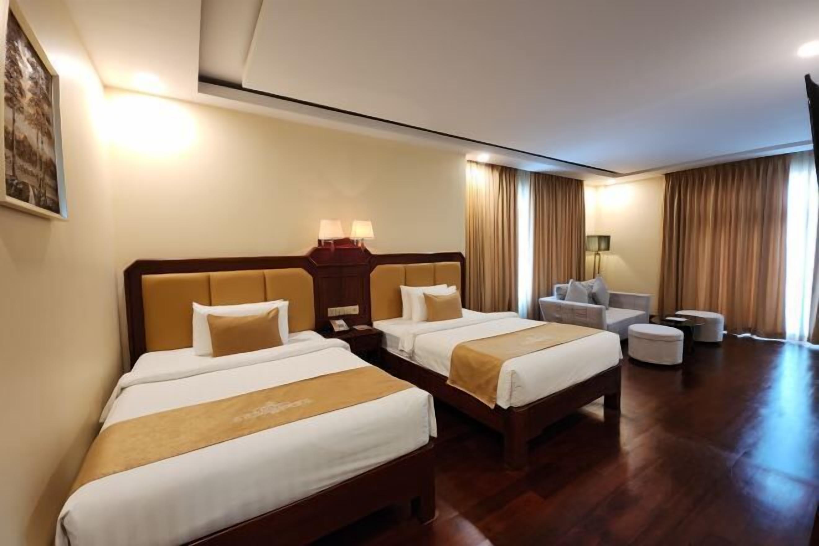 Minibar, in-room safe, desk, blackout drapes