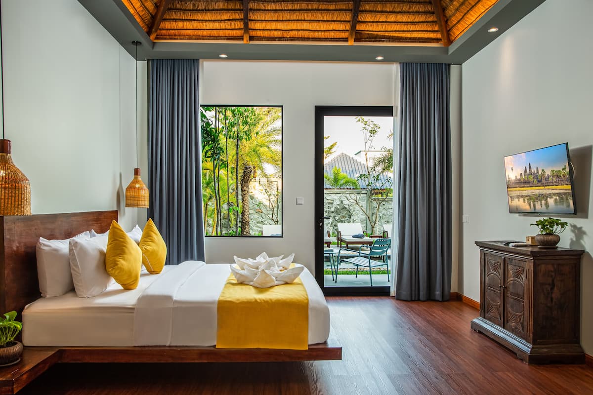 1 bedroom, minibar, in-room safe, individually decorated