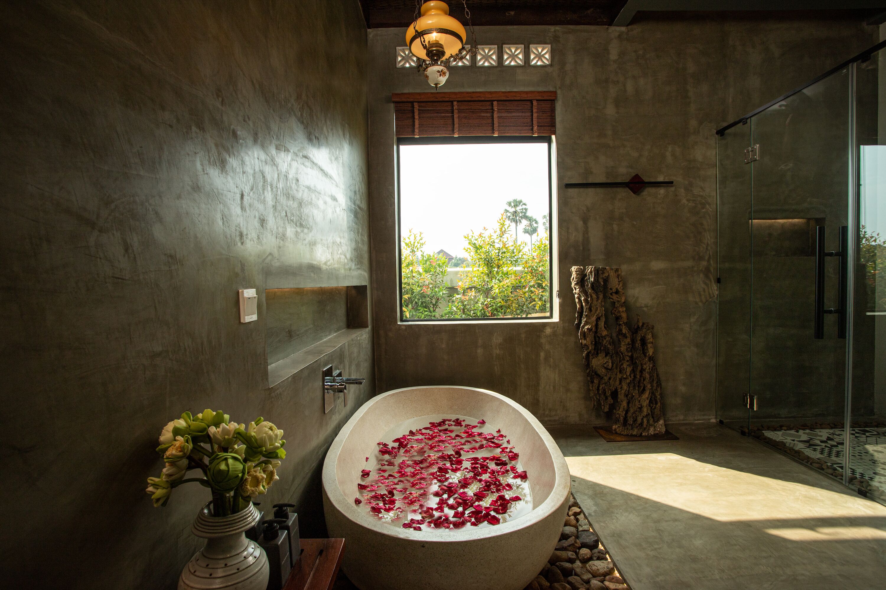 premier suite, balcony | spa | hot stone massages, thai massages