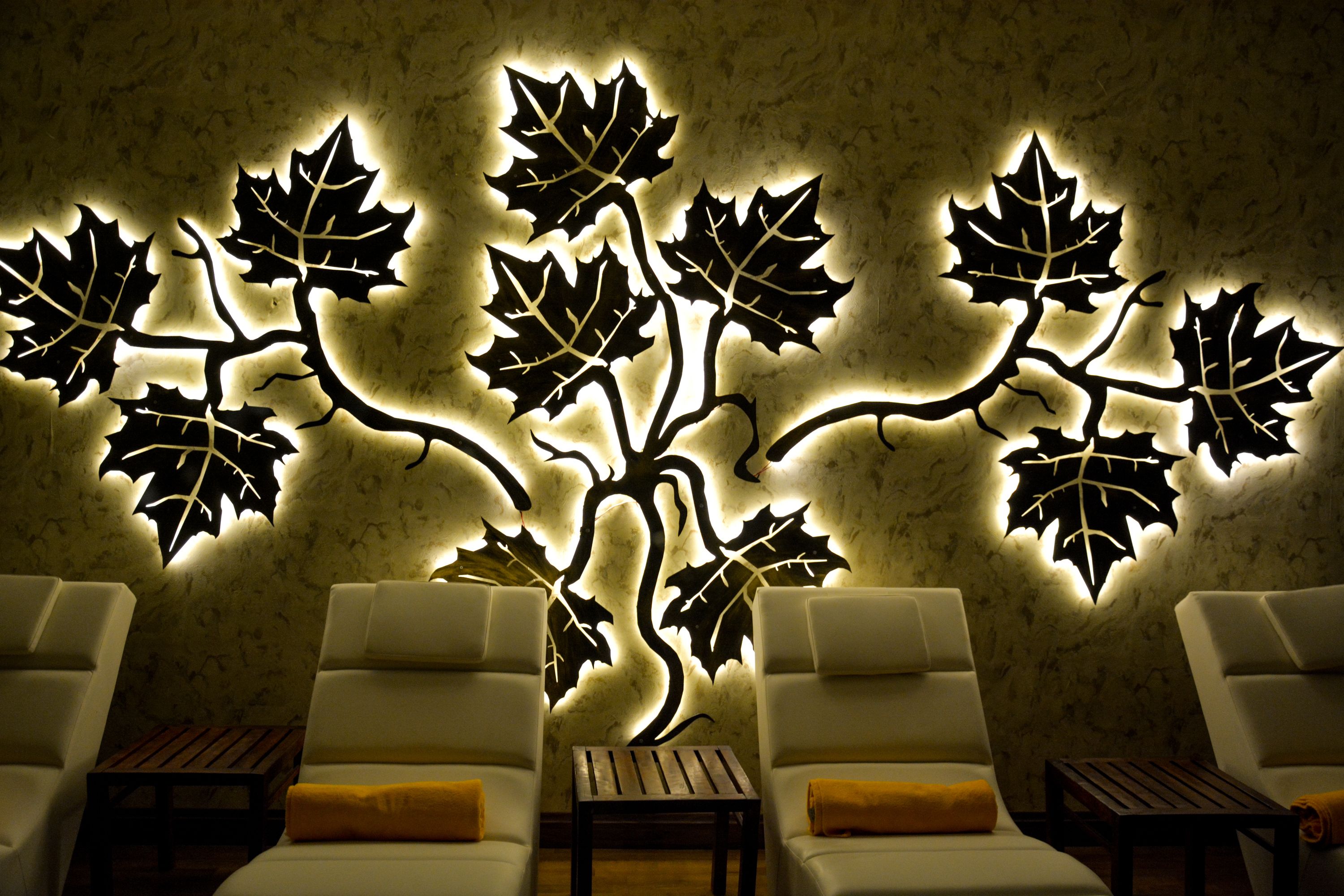 sauna, steam room, turkish bath/hammam, body treatments, body scrubs