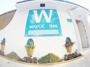 Front of property - Wavoe Inn (Himmafushi)