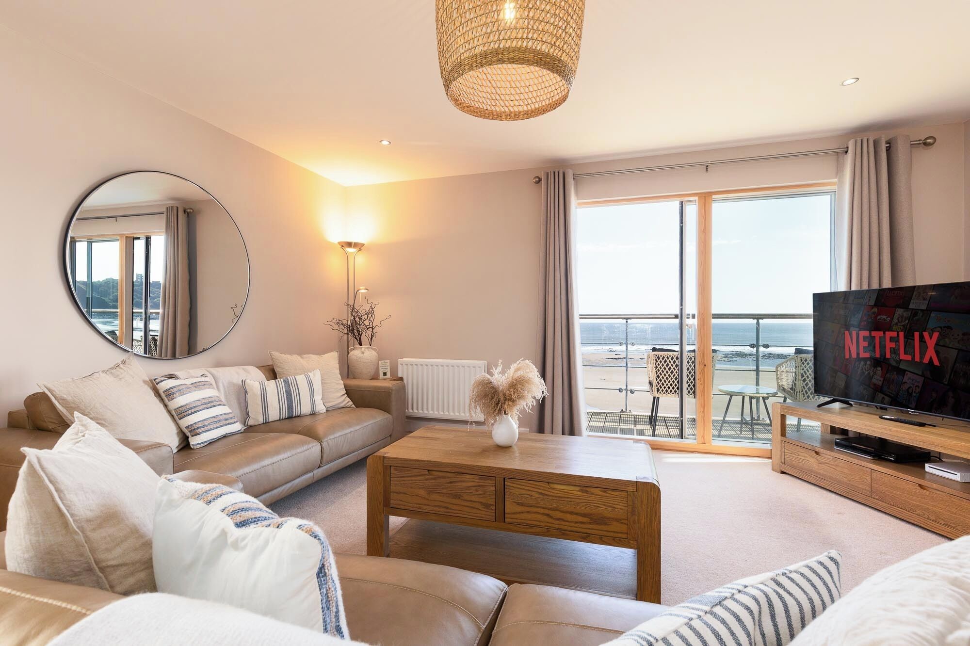 Superior Apartment, 3 Bedrooms, Sea View | 1 bedroom, premium bedding, in-room safe, individually decorated