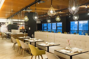 Restaurant - INNSiDE by Meliá Zhengzhou (Zhengzhou)