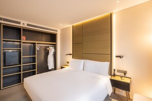 The Studio | 1 bedroom, minibar, in-room safe, desk