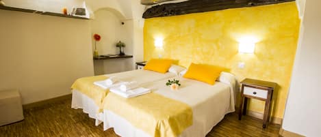 3 slaapkamers, een bureau, gratis babybedden, extra bedden (toeslag)