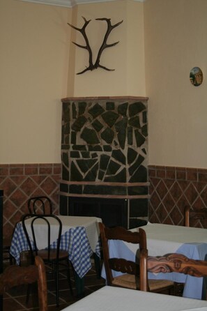 Restaurant - Apartamentos Sierra del Hacho (Montejaque)