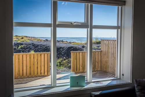 Bakki Hostel and Apartments