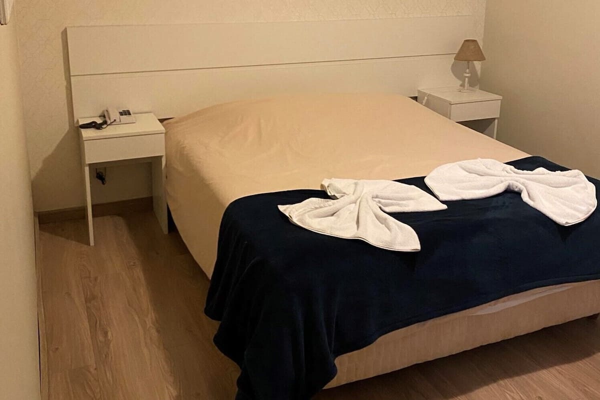 Habitació triple Deluxe | Minibar, cortines opaques i wifi gratuïta 