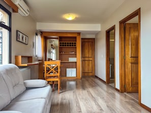 Habitación doble Deluxe (Super) | Minibar, escritorio, cortinas blackout y wifi gratis 