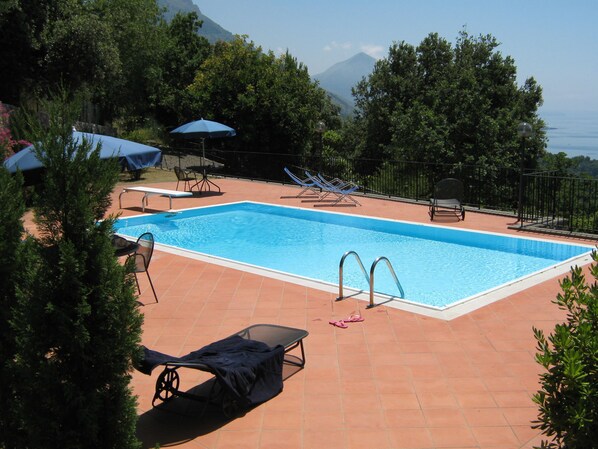 Udendørs pool