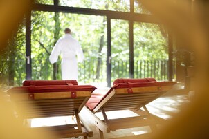 Sauna seca, 1 sala de tratamento, massagens