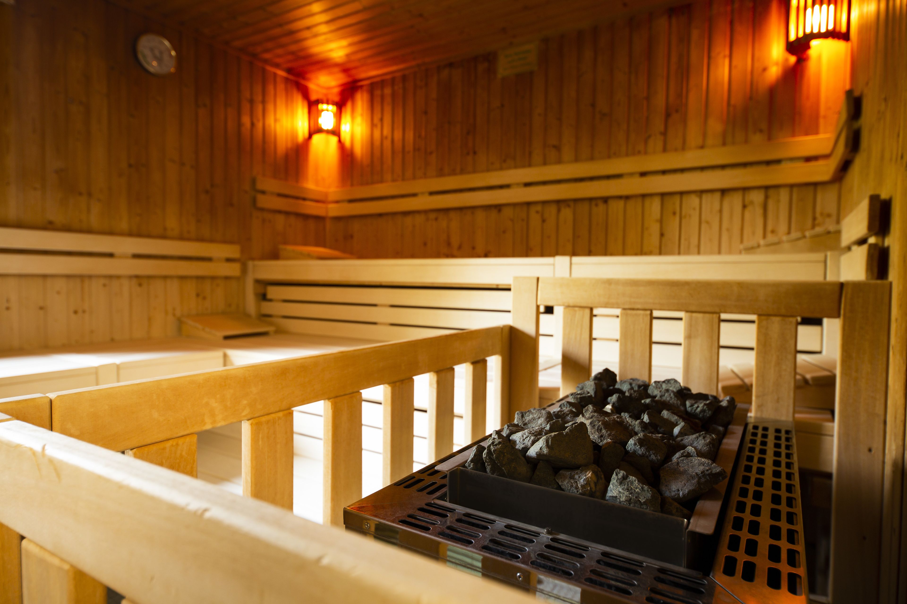 sauna, 1 treatment room, massages