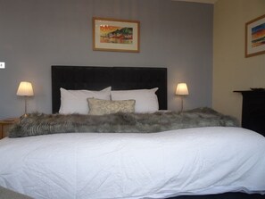 Superior Double or Twin Room, Ensuite, Sea View (Second Floor) - Awel y Mor (Aberdovey)