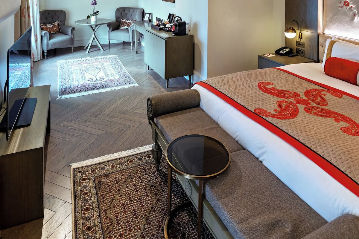 Suite, torre | 1 habitación, sábanas de algodón egipcio y ropa de cama de alta calidad