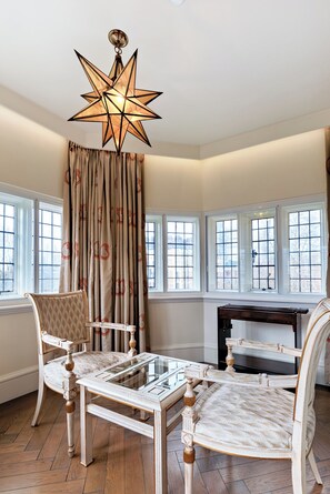 40-inch flat-screen TV with satellite channels, TV