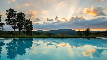 Piscina stagionale all'aperto