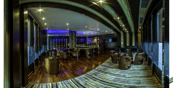 Bar (on property) - Clarion Inn Jaipur (Amer)