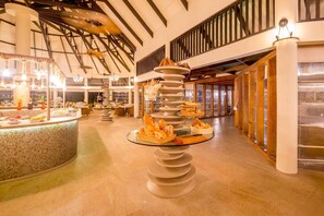 Restaurant - (Kihaadhuffaru Island)