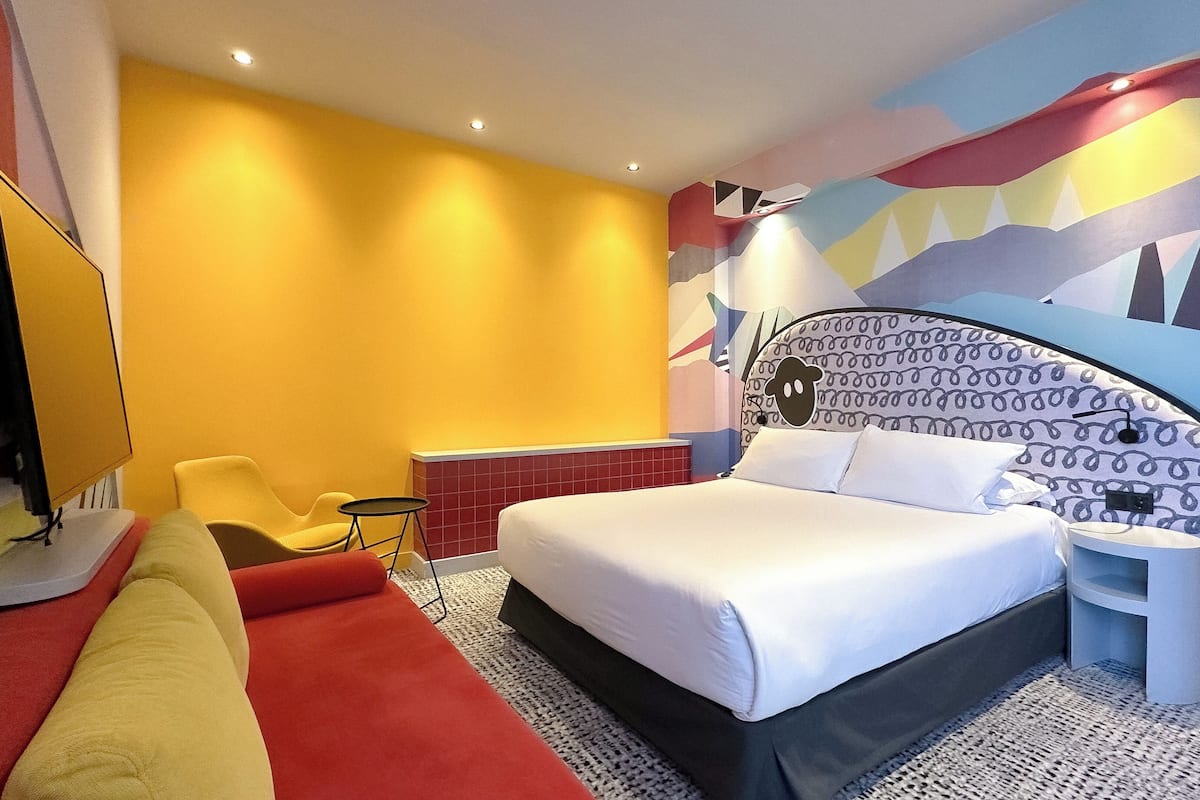 family room, 2 double beds | 1 bedroom, premium bedding, minibar, in-room safe