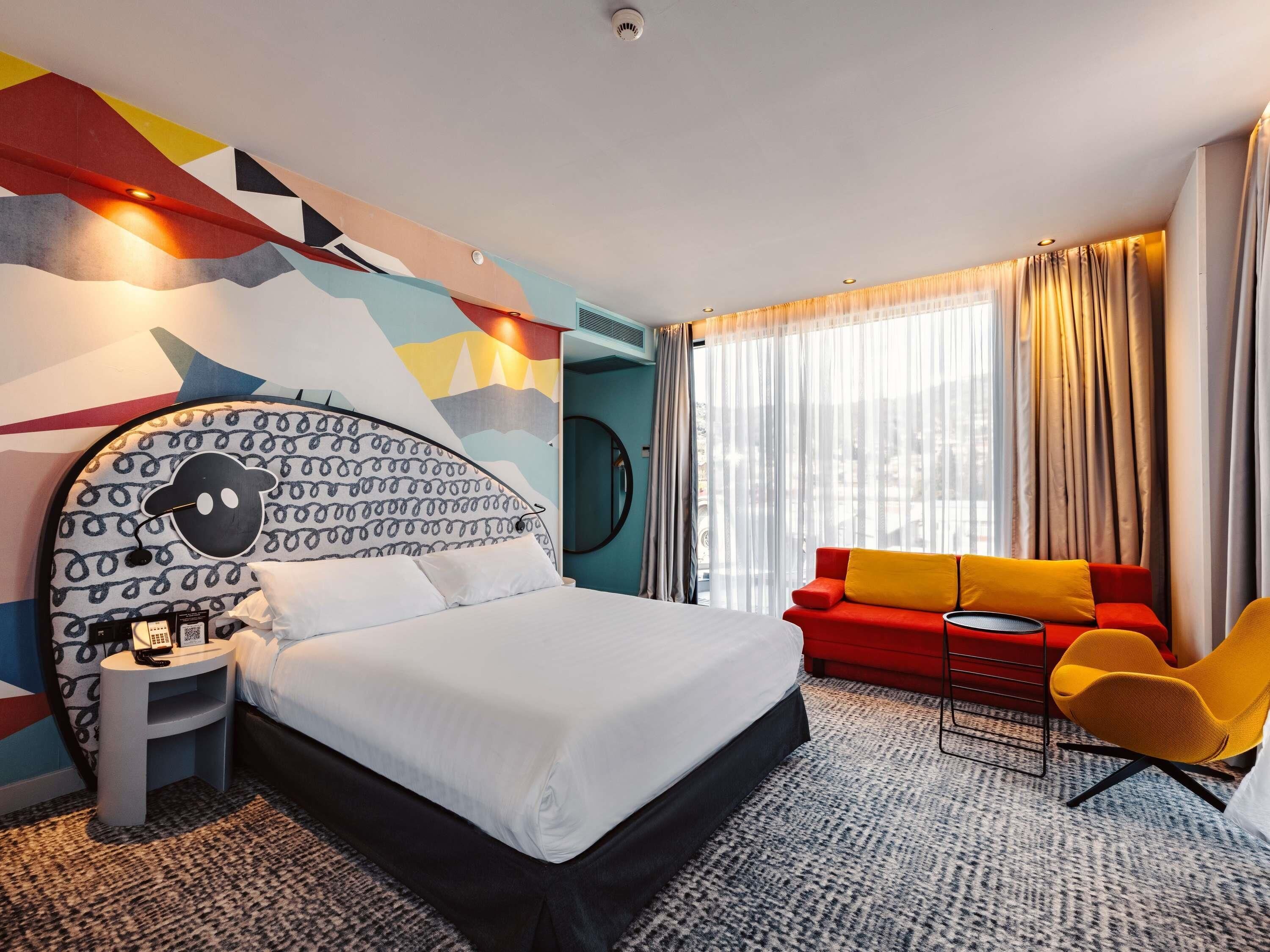 Suite, 1 Double Bed with Sofa bed | Premium bedding, minibar, in-room safe, desk