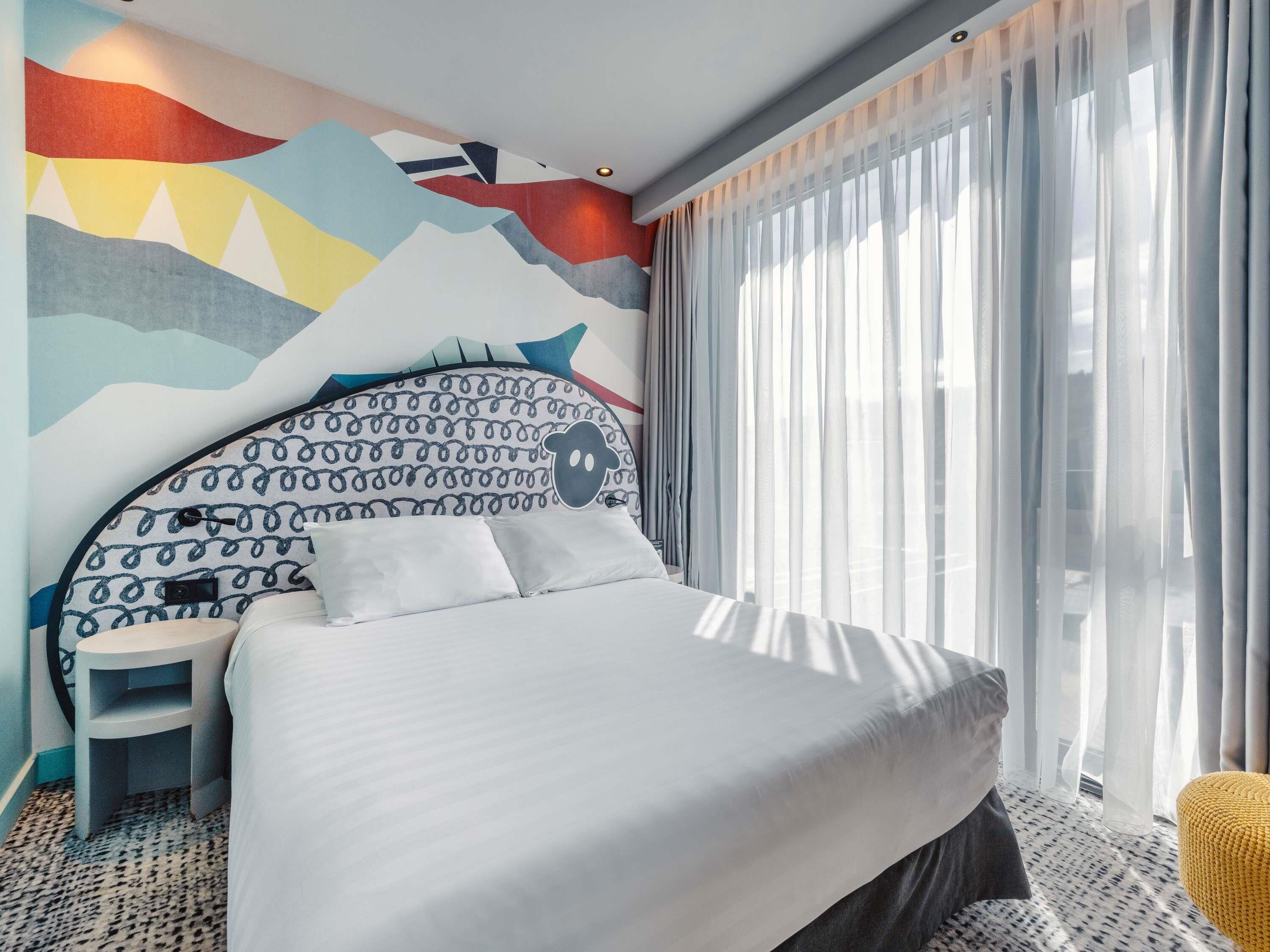 Superior Room, 1 Double Bed with Sofa bed | Premium bedding, minibar, in-room safe, desk
