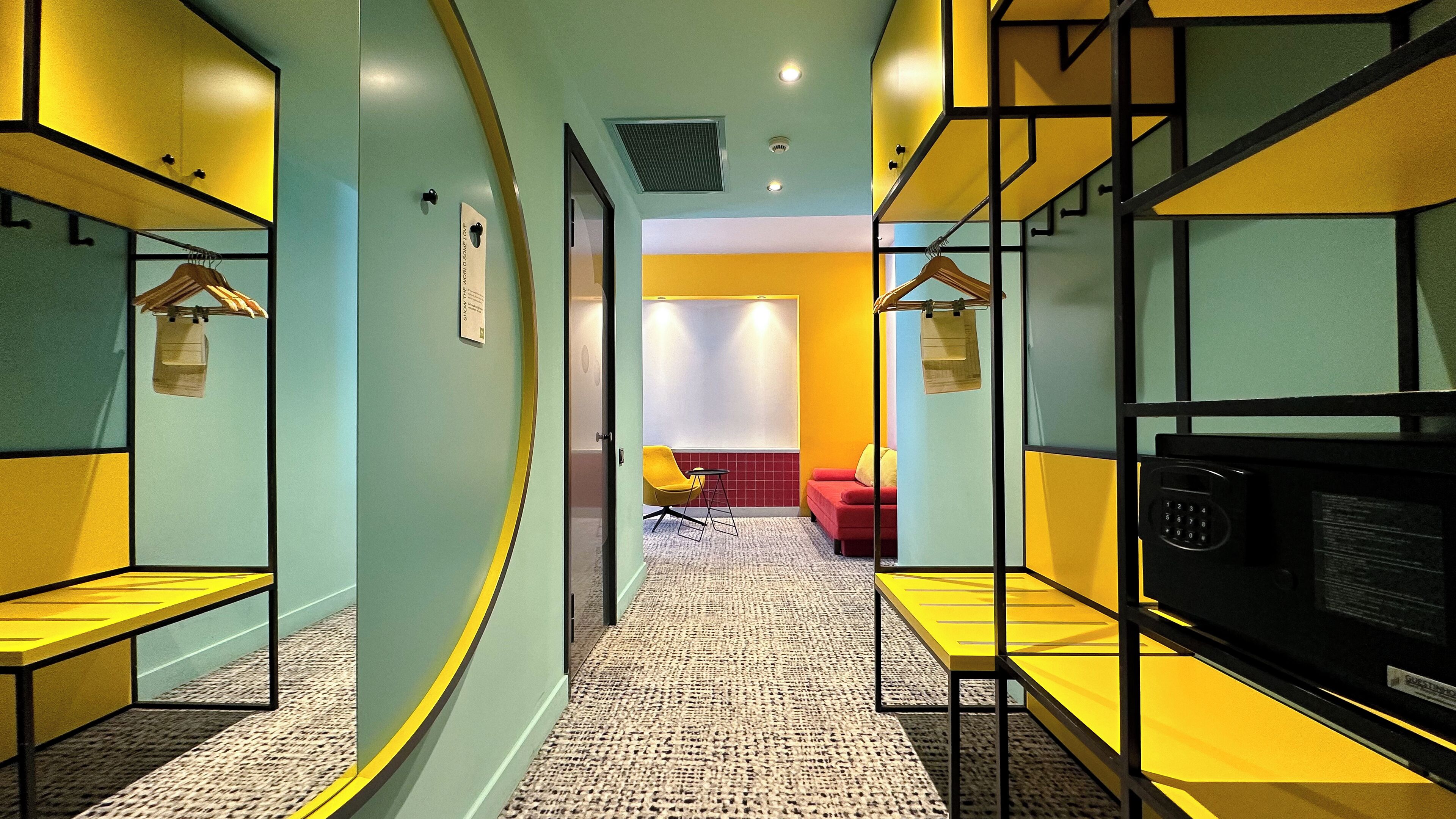 suite, 1 double bed with sofa bed | 1 bedroom, premium bedding, minibar, in-room safe