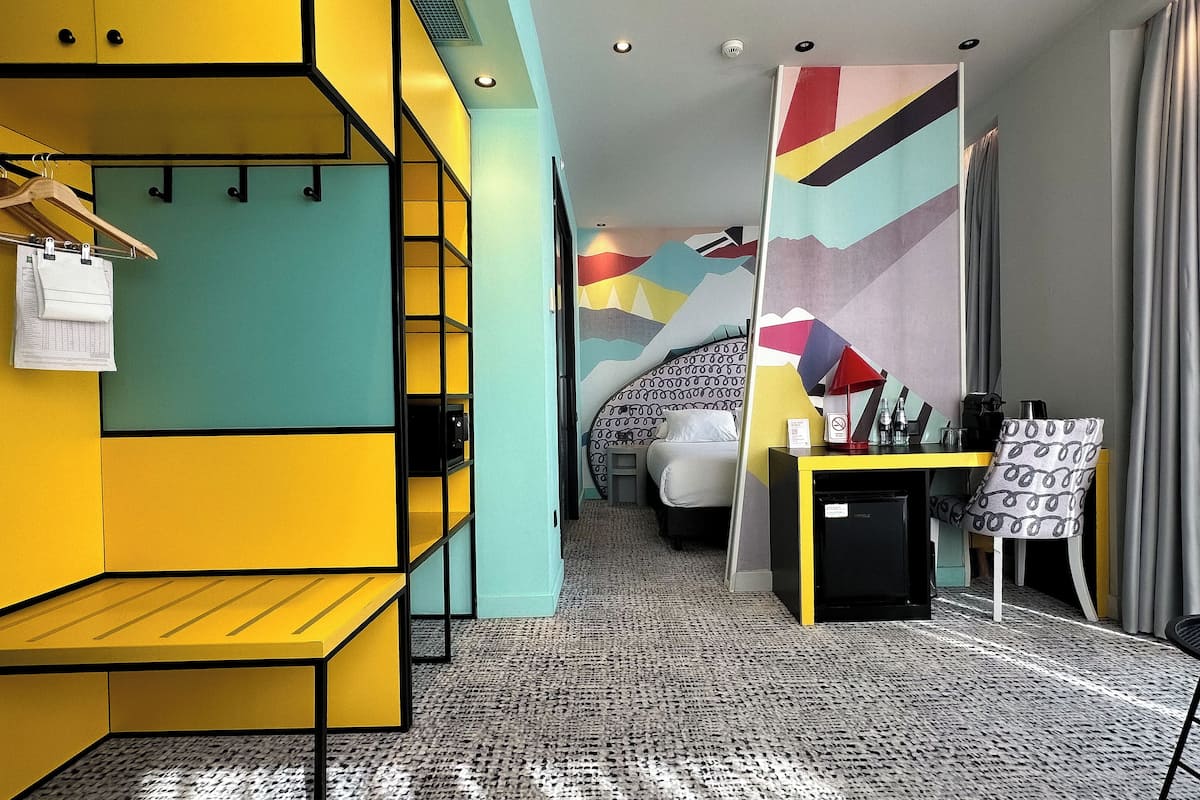 Chambre supérieure, 1 lit double et 1 canapé-lit | 1 chambre, literie de qualité, minibar, coffre-fort