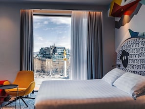 Suite, Balcony