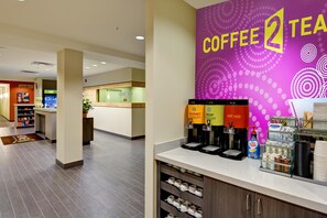 Lobby - Home2 Suites by Hilton Dickson City Scranton (Scranton)