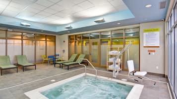 Indoor spa tub