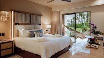 Preferred Club Ocean View King | Couette en duvet d'oie, coffres-forts dans les chambres