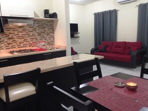 In-room dining - Modern Apartment Riviera Maya (Puerto Morelos)