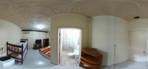 Minibar, cunas gratuitas, wifi gratis y ropa de cama